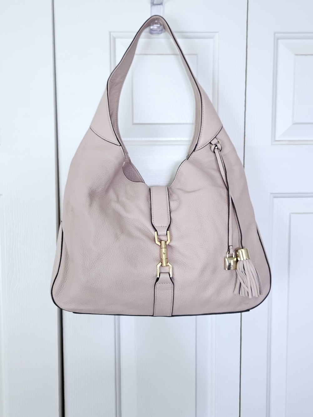 G.I.L.I. Soft Pebbled Leather Hobo Bag in Light Blush